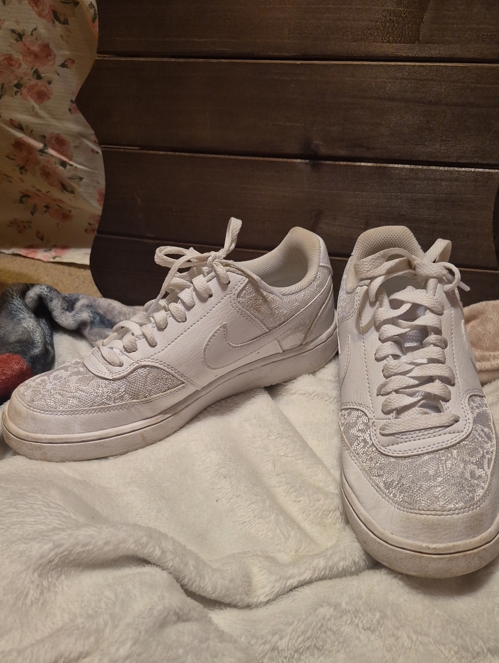 Nike Women’s White Lace-Accent Low-Top Sneakers